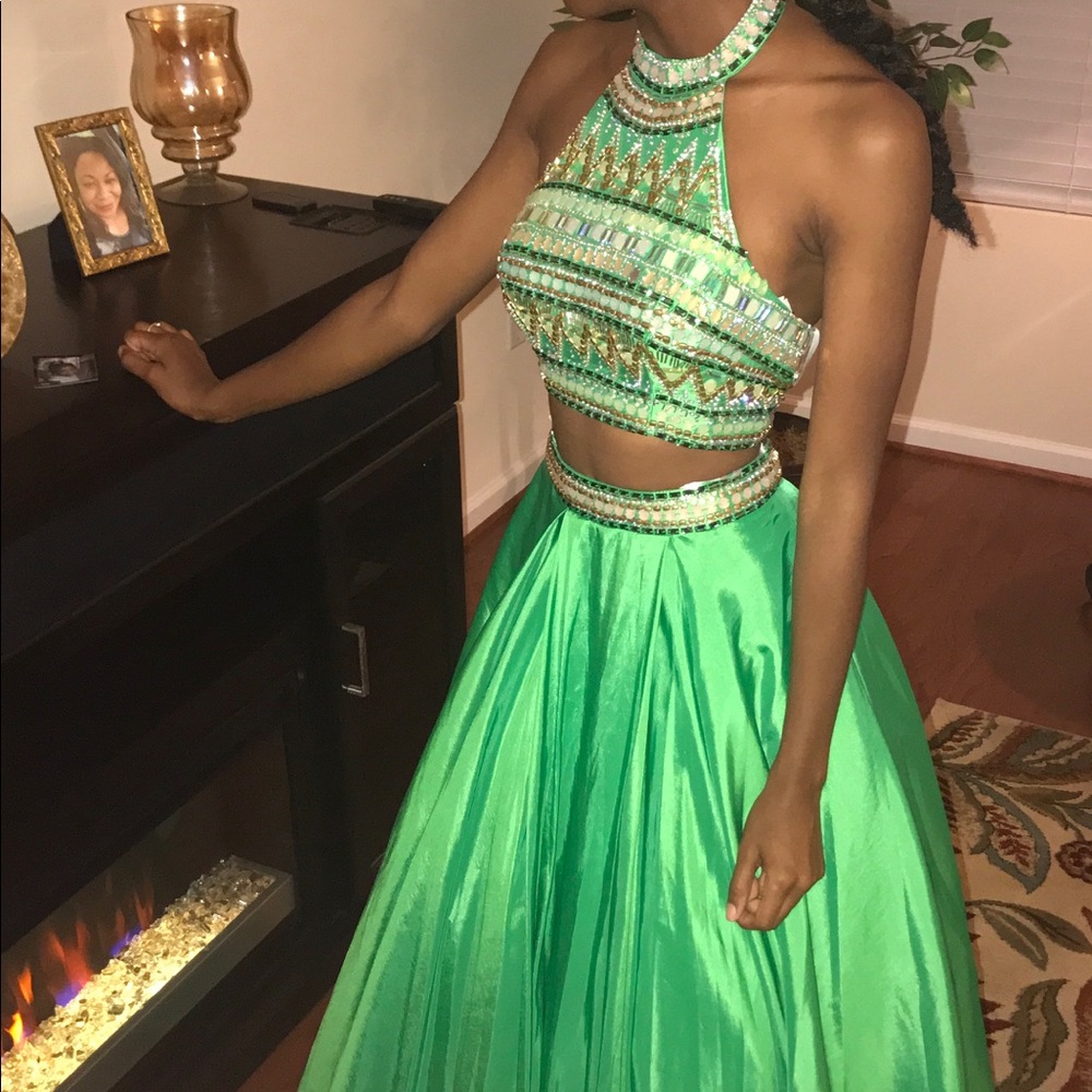 Green Sheri hill prom dress