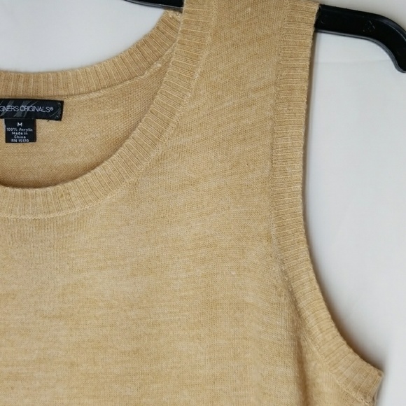 Designers Top - Picture 2 of 3