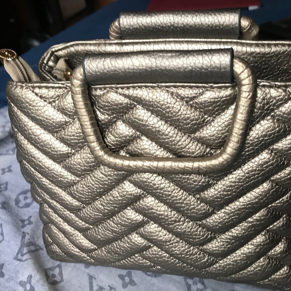 Nice small bag. Almost new ✔️