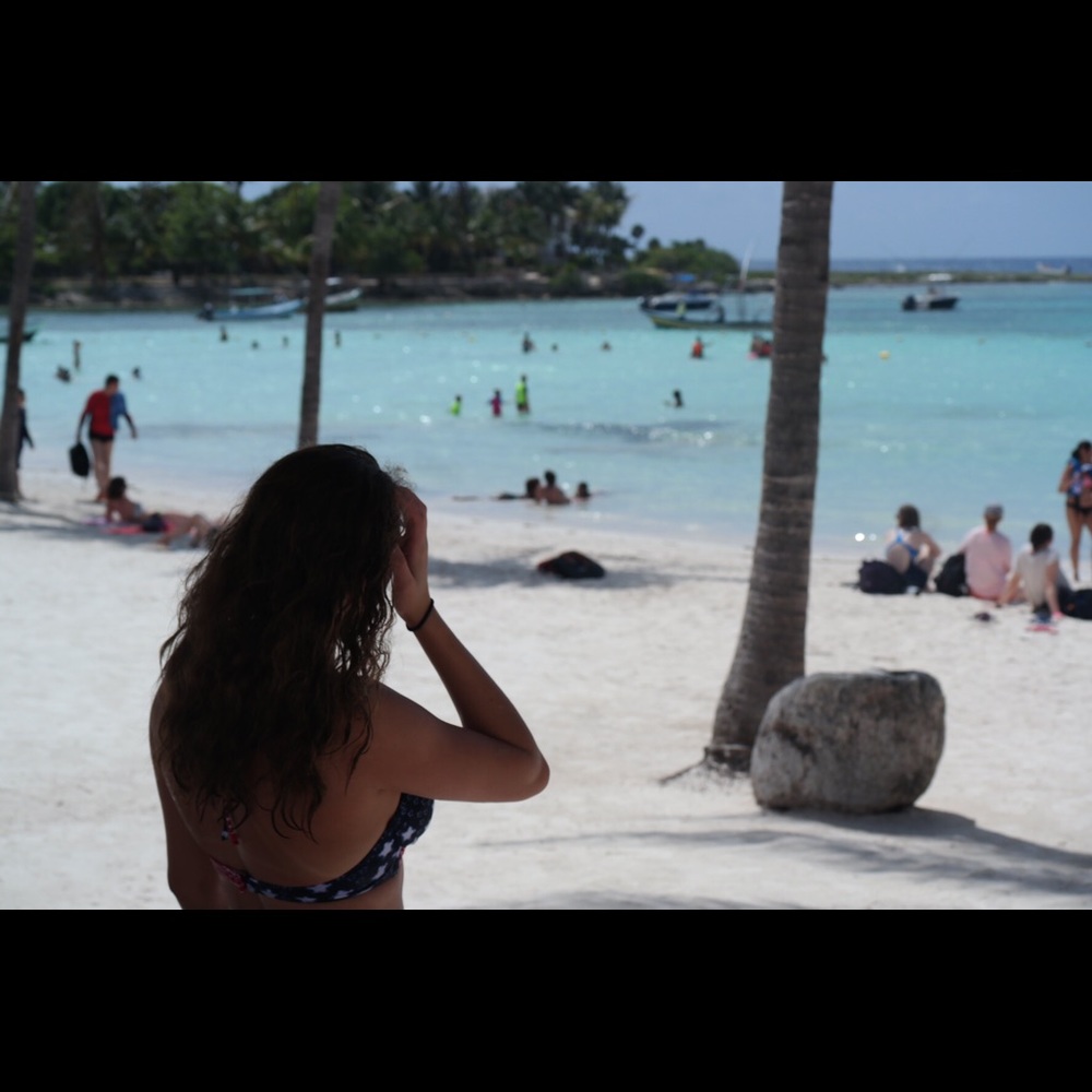 Meet your Posher, Danielle