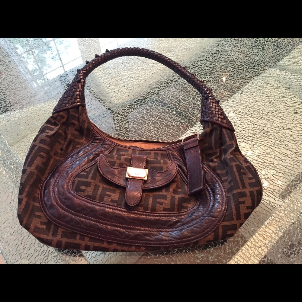 Fendi hobo