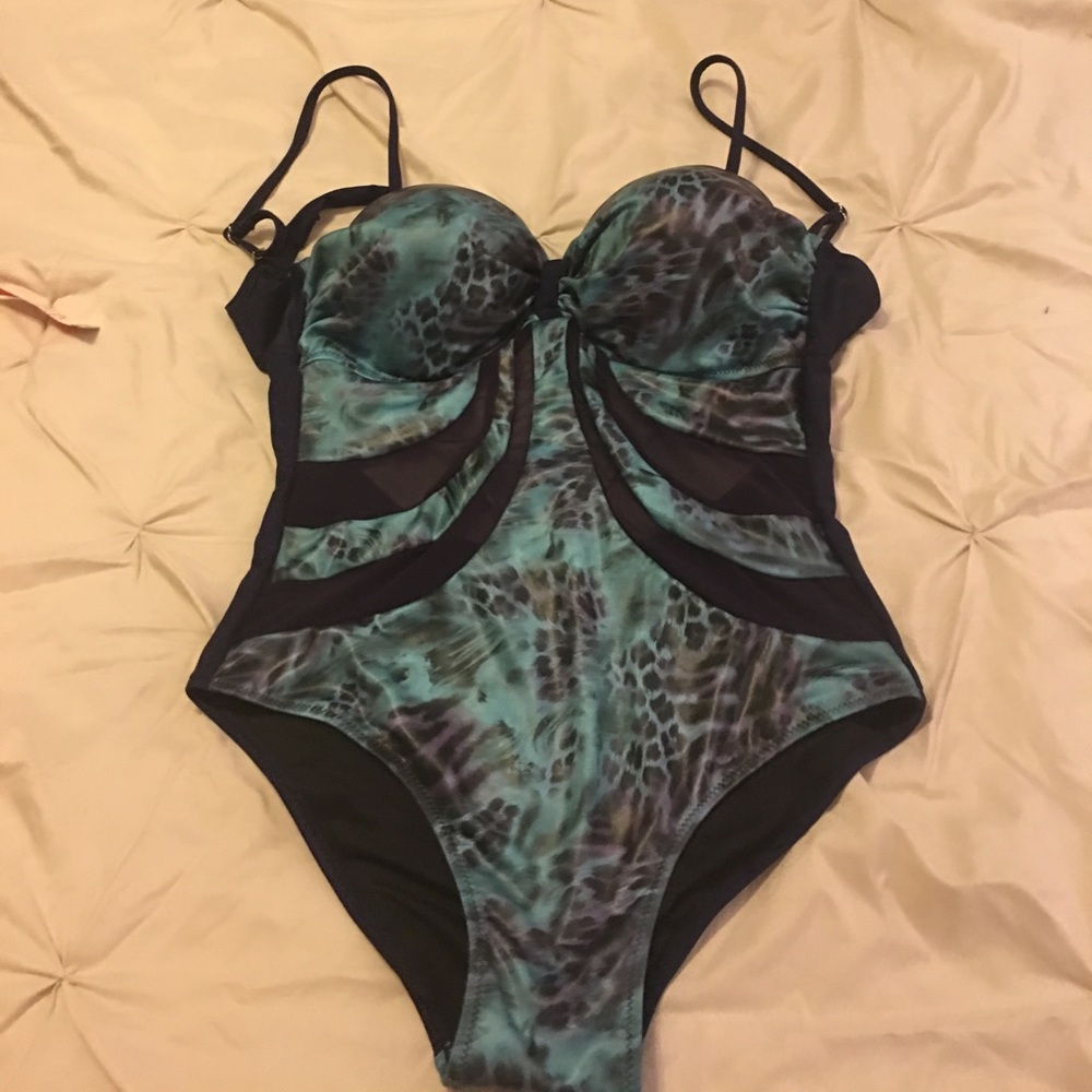 Women's one piece swim suit