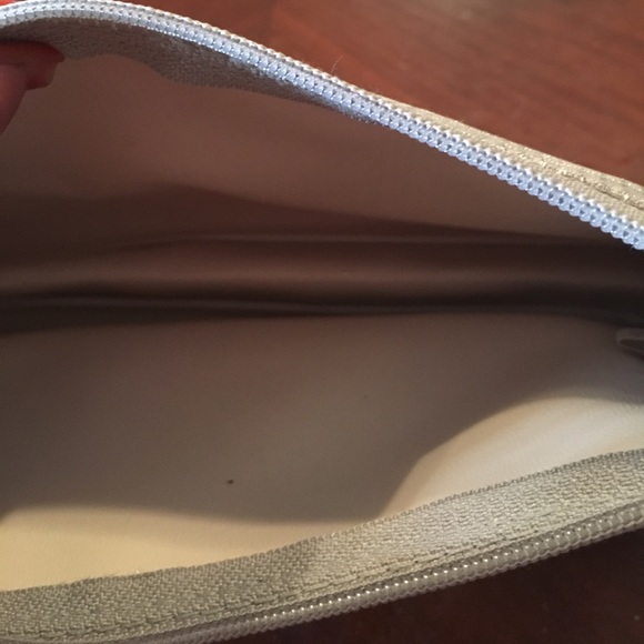 Lancôme makeup pouch - Picture 3 of 3