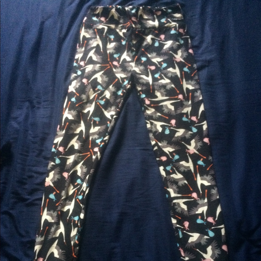 Os Lularoe Stork black leggings