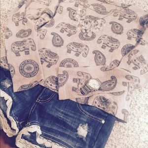 Elephant sweater with high waisted shorts 🐘