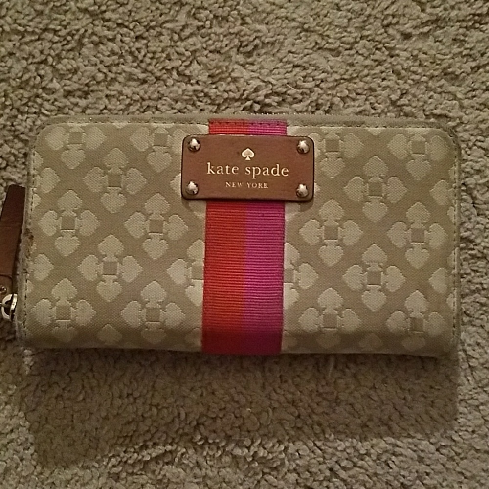 Kate Spade wallet! Authentic!!
