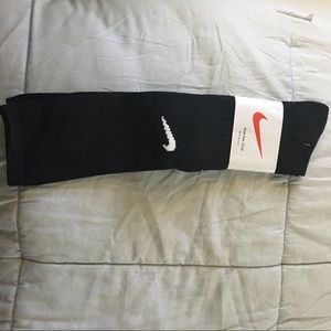 Black Nike elite socks