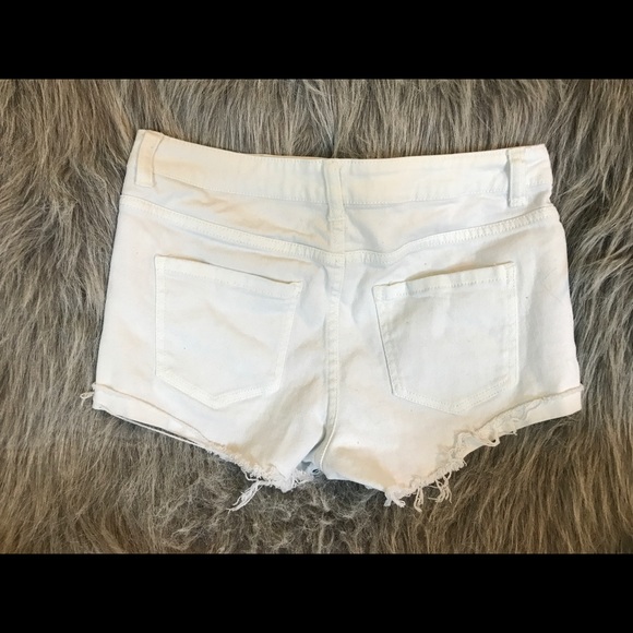 Forever 21 White Denim Shorts - Picture 2 of 2