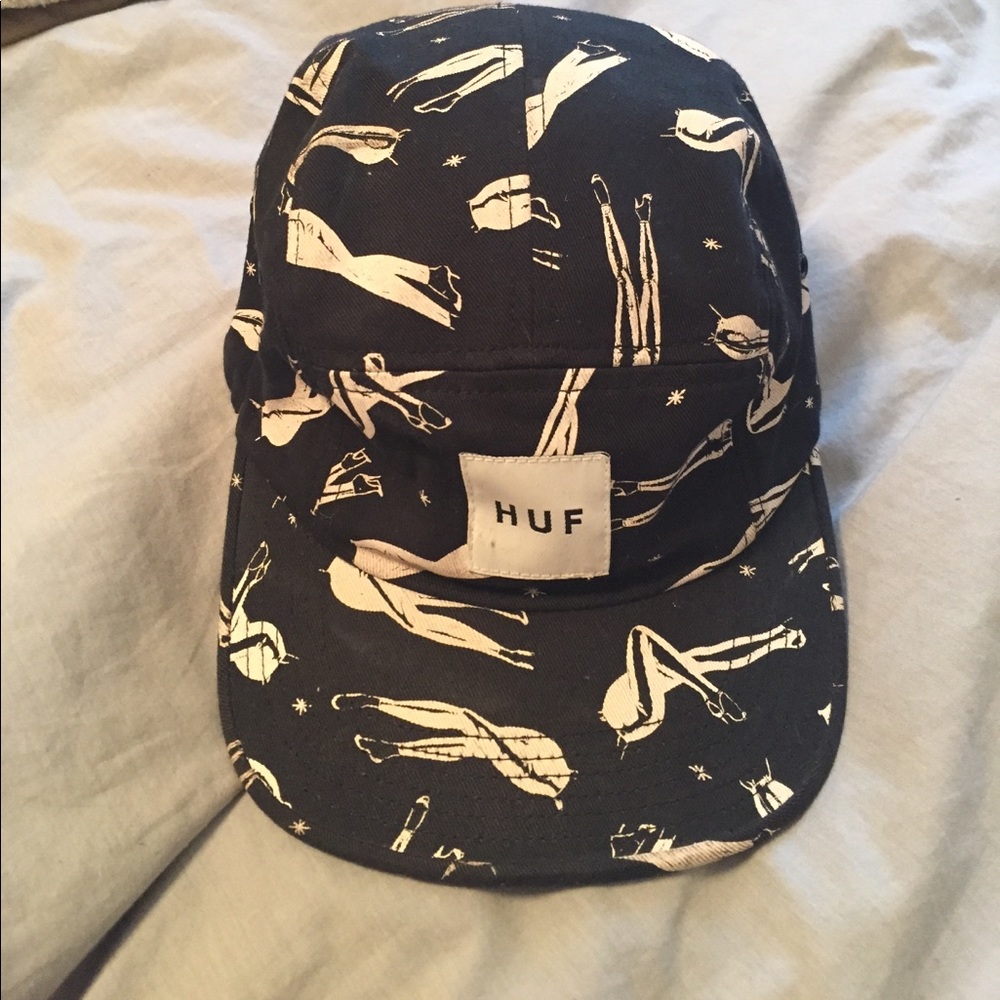 Huf 4 panel hat,m