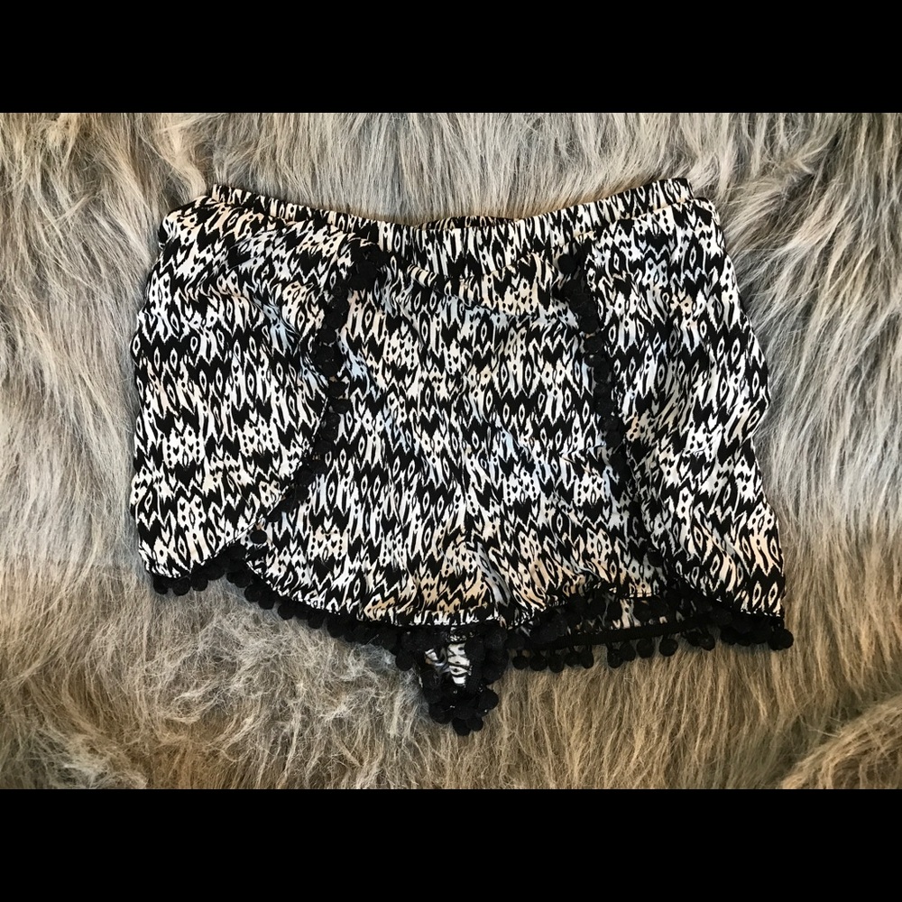 H&M Black and White Cloth Shorts