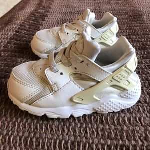 Nike Air Huarache Toddler Sneaker