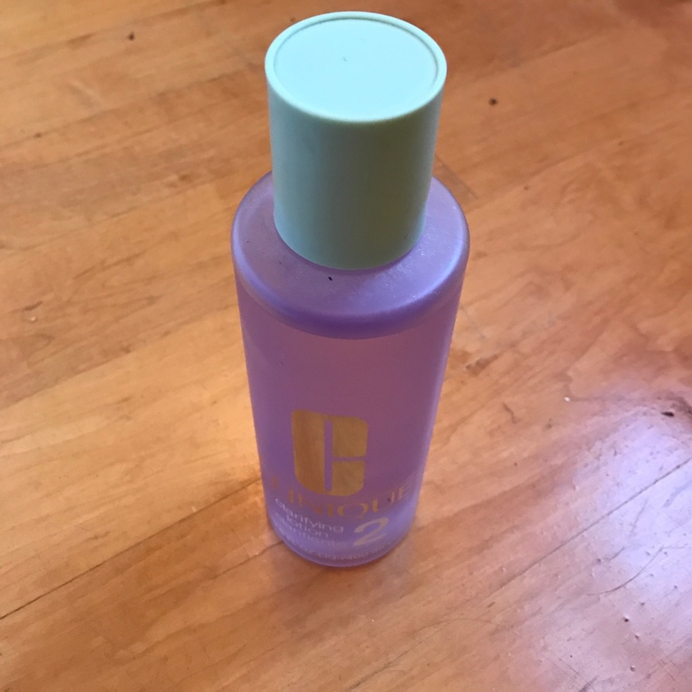 Clinique clarifying lotion for dry/combo skin