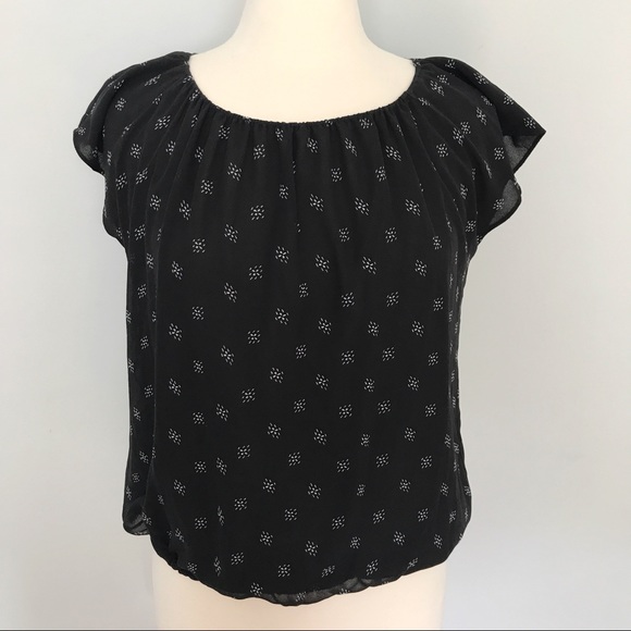 5 for 35 🎈Vince Camuto Printed Summer Top - Picture 1 of 6