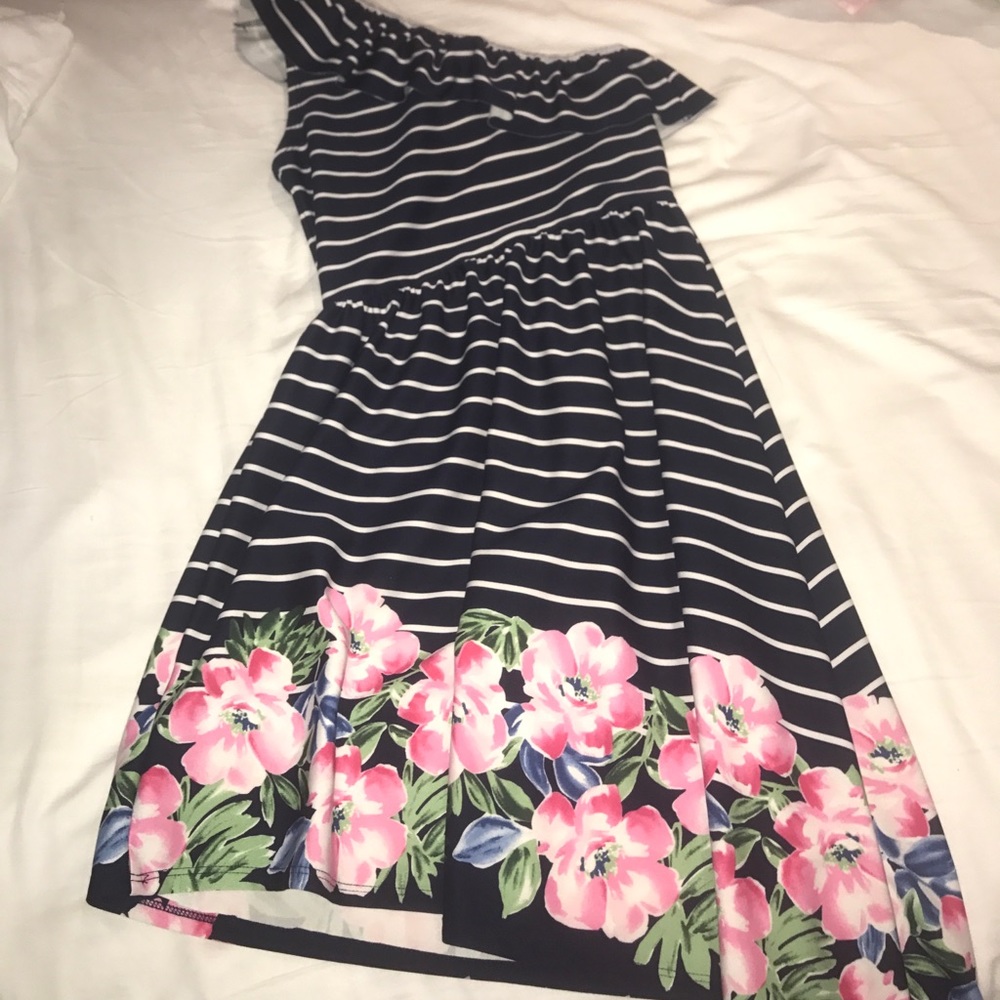 Abercrombie Kids Off The Shoulder Dress size-L