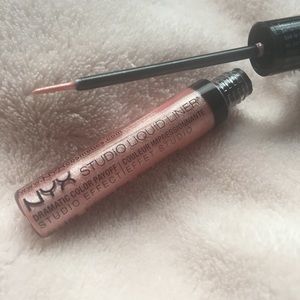 NYX Studio Liquid Liner