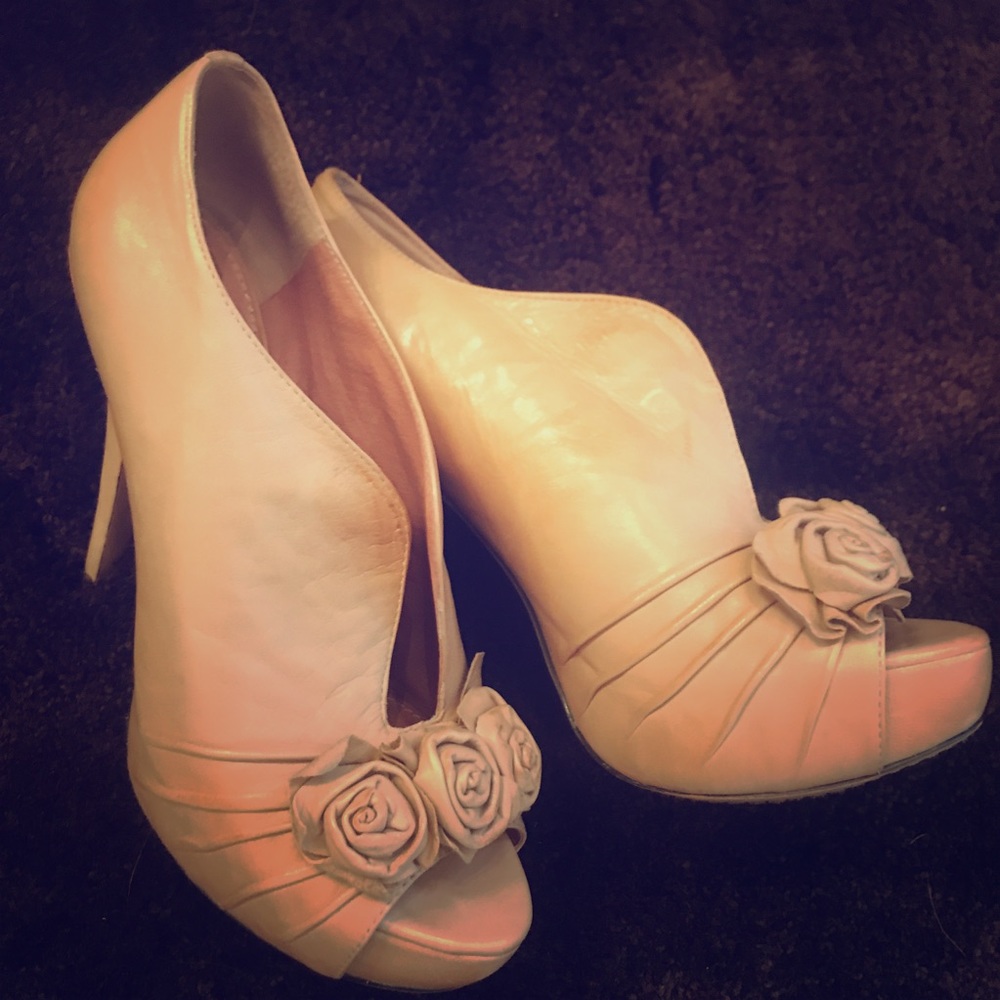 Vince Camuto Heels