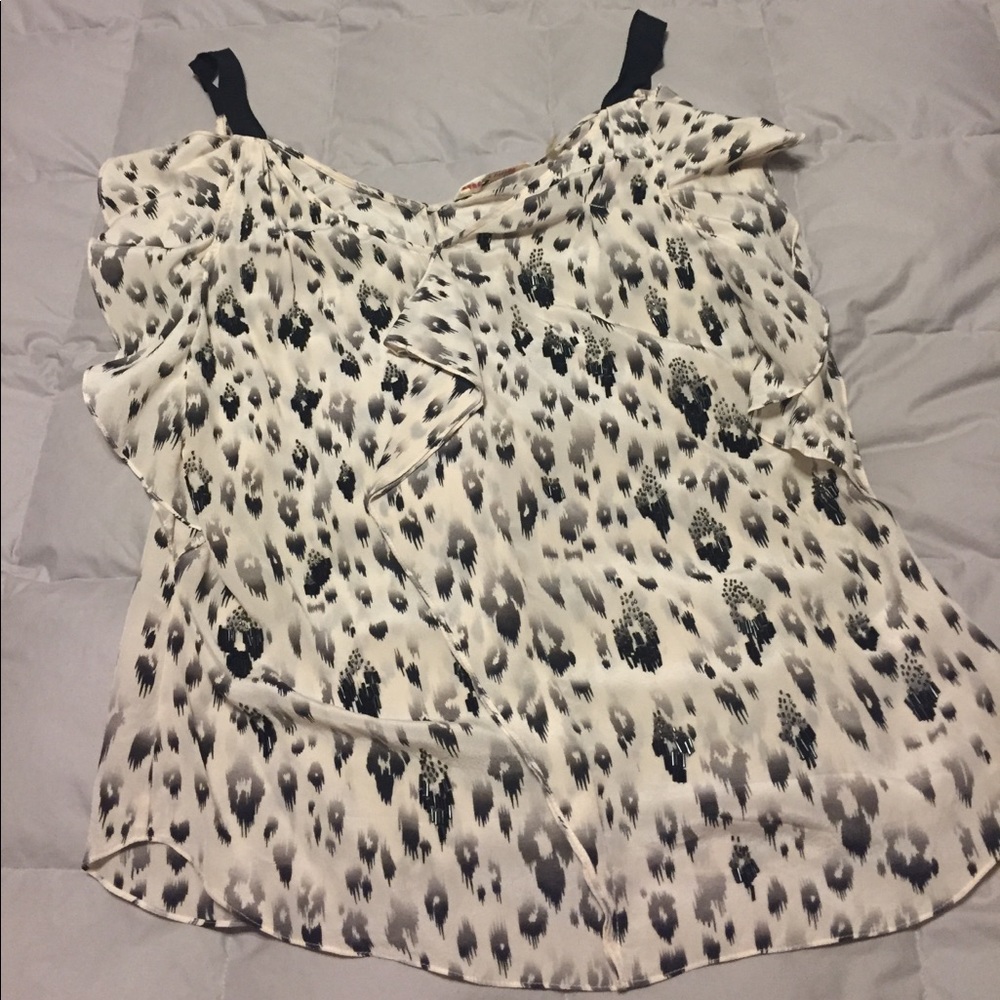 Rebecca Taylor super cute ruffled top with sequin