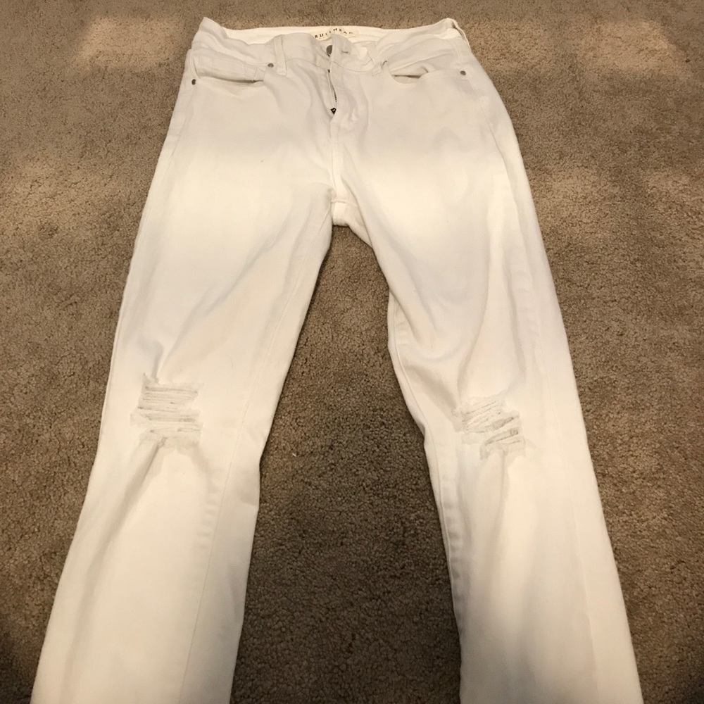 Bullhead (Pacsun) white jeans