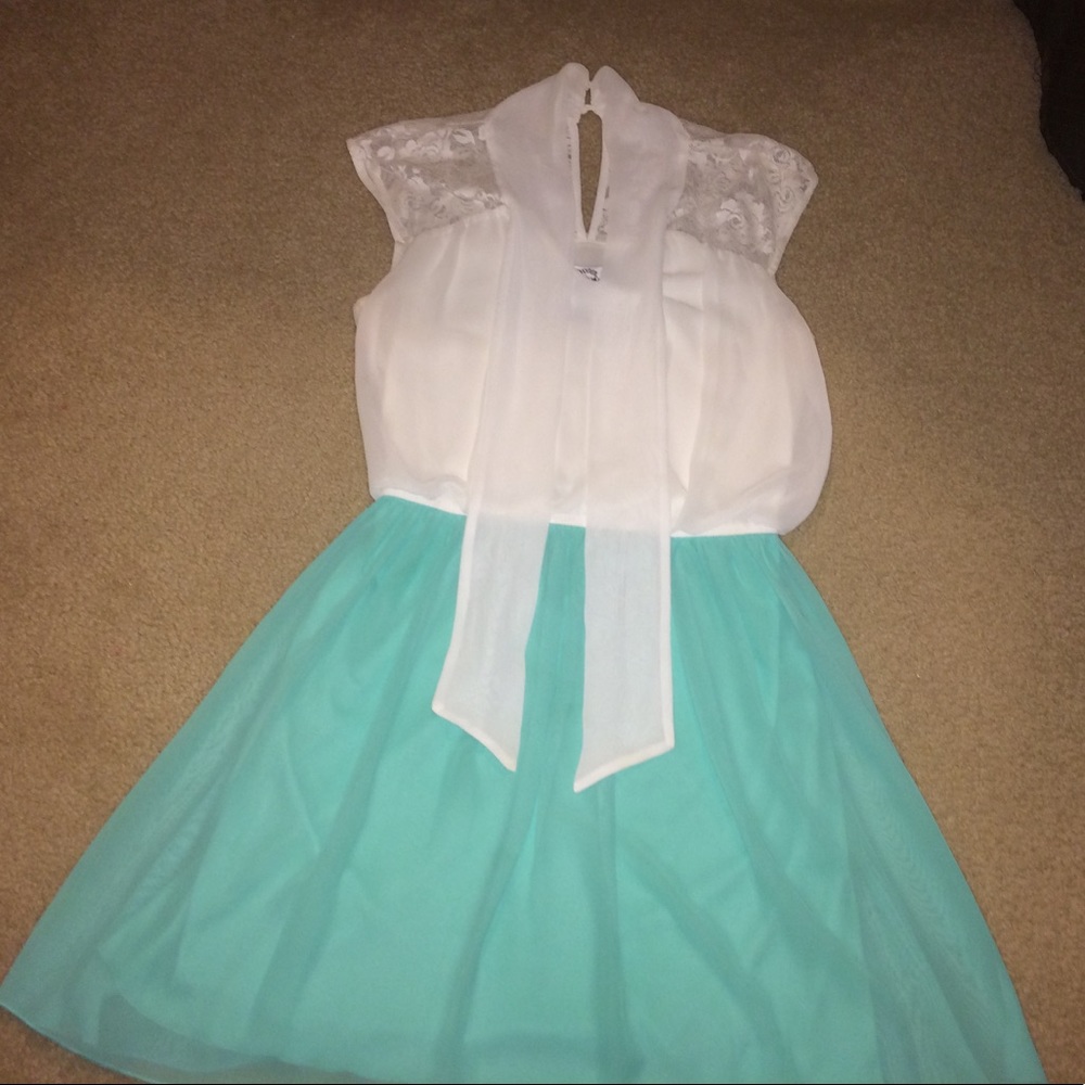 👗BEAUTIFUL SUMMERY DRESS👗