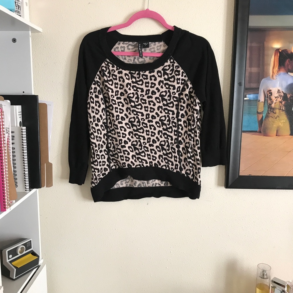 Medium sleeve animal print