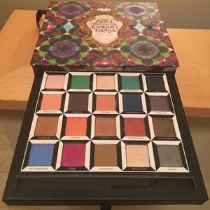 Urban Decay Alice pallet