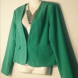 Blue green blazer 💙💚