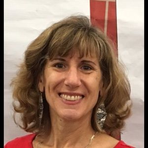 Meet your Posher, Lorraine