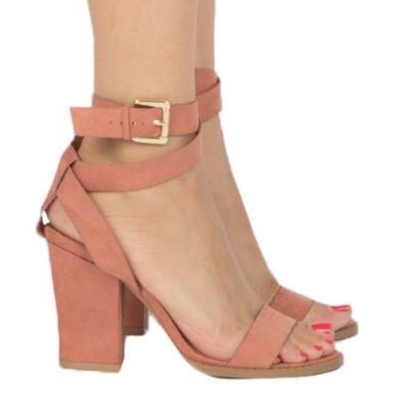 LAST 1️⃣ Dusty Blush Ankle Strap Block Heel - Picture 3 of 7