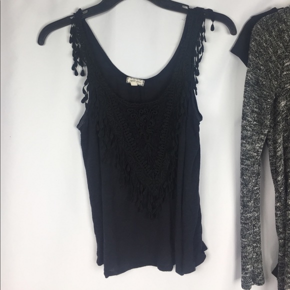 Size S Bundle #a.1 - Picture 2 of 4