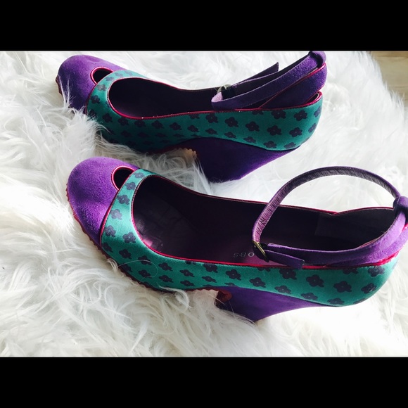 ❌SOLD❌ Cute Marc Jacobs wedges - Picture 2 of 4