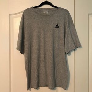 NWOT ADIDAS T-SHIRT!!!! 💪🏽