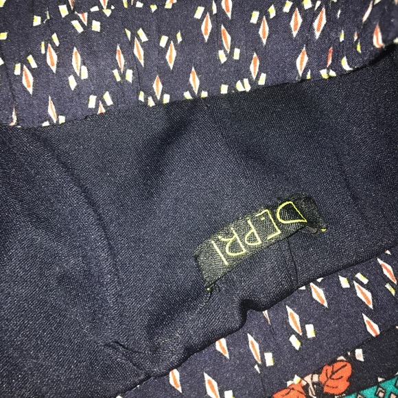 Patterned Shorts - Picture 2 of 4