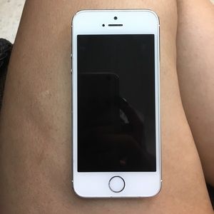 Unlocked at&t used but good condition. Looks new