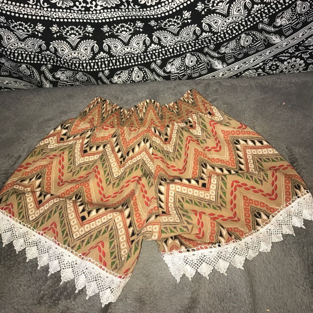Patterned shorts