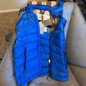 Burberry Vest 100% Aunthentic
