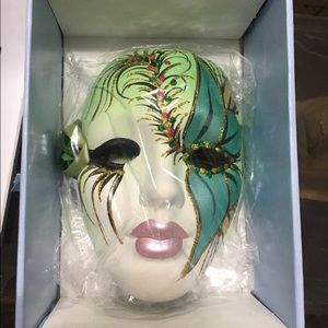 100% porcelain Mardi Gras mask ✨
