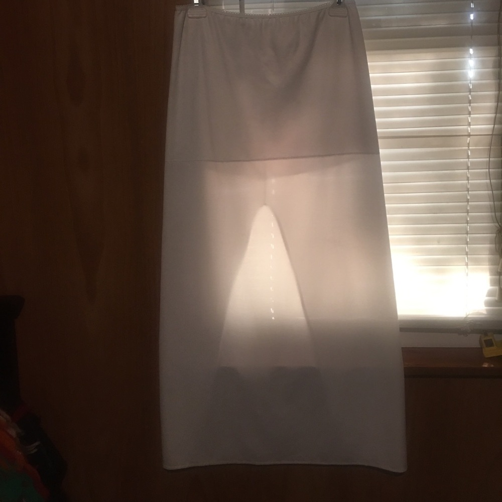 Skirt slip