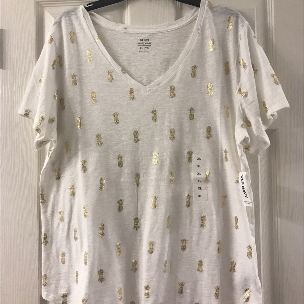 Old navy pineapple shirt