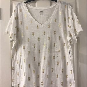 Old navy pineapple shirt