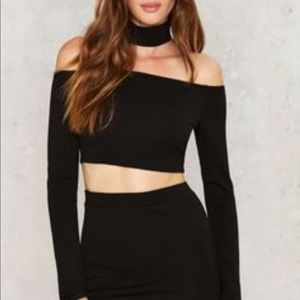 Long Sleeve Choker Crop Top