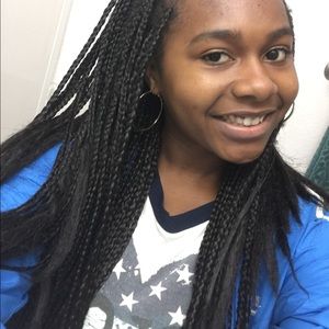 Meet your Posher, Kayla