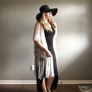 NWT Beautiful white lace and fringe kimono top