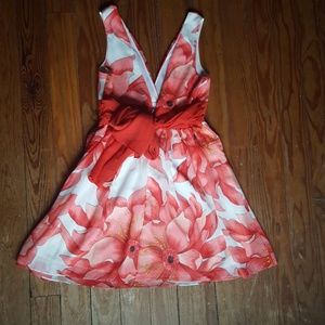 Pretty floral dress 🌹