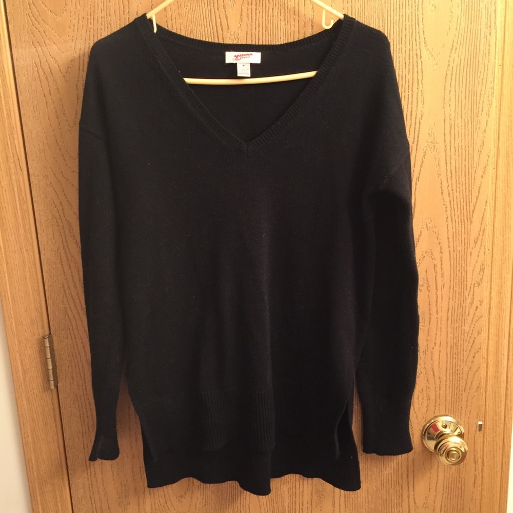 V neck sweater