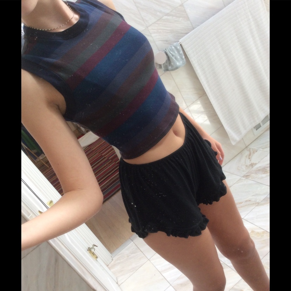 Super cute UO crop tank top