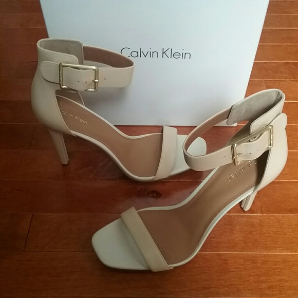 🆕Calvin Klein Sand Vable Leather Sandals - Picture 5 of 8