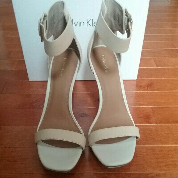 🆕Calvin Klein Sand Vable Leather Sandals - Picture 6 of 8