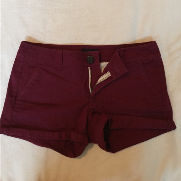 THREE pairs of American eagle shorts - Picture 4 of 7