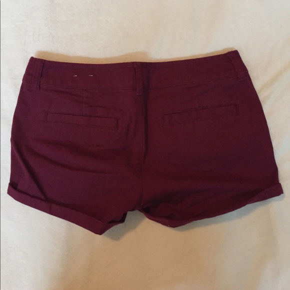 THREE pairs of American eagle shorts - Picture 5 of 7