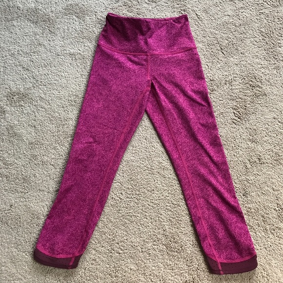 Lululemon Pink Crop Leggings 17" - Picture 1 of 3
